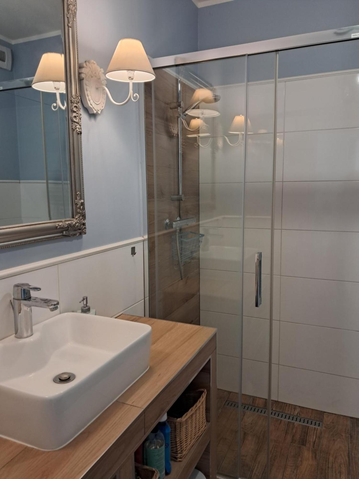 Przytulny Apartament Blisko Motlawy I Neptuna Z Miejscem W Garazu Gratis Gdańsk Buitenkant foto