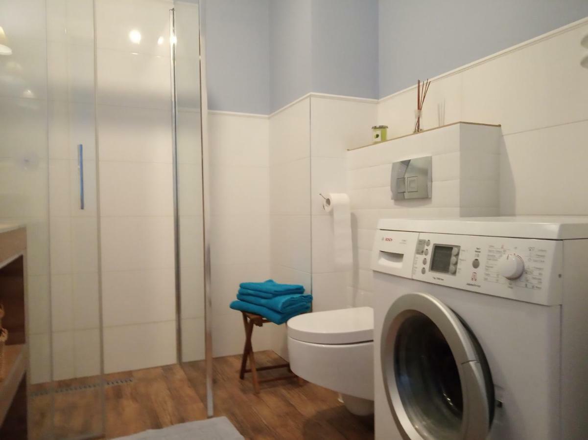 Przytulny Apartament Blisko Motlawy I Neptuna Z Miejscem W Garazu Gratis Gdańsk Buitenkant foto
